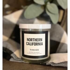 Homesick Northern California Scented Candle| Woody Pear Cloves Vanilla Redwoods